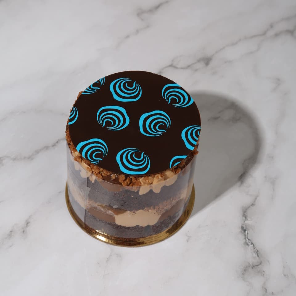 Signature cake small