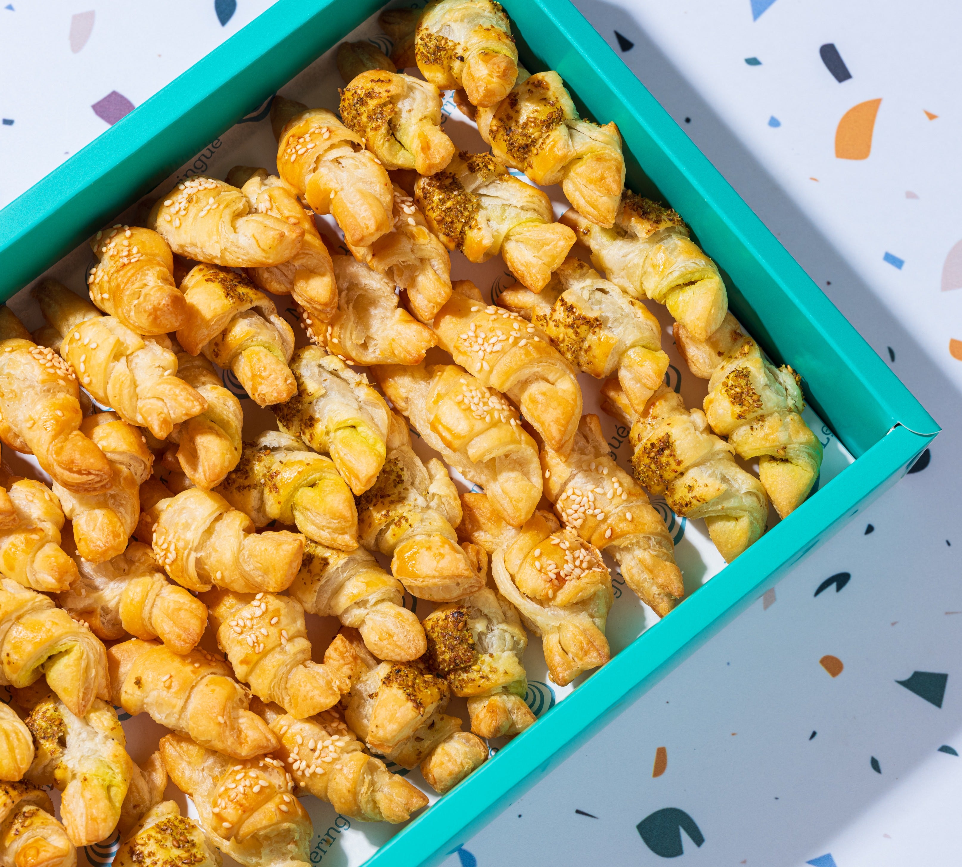 Mini-Croissant Box       بوكس ميني كروسان